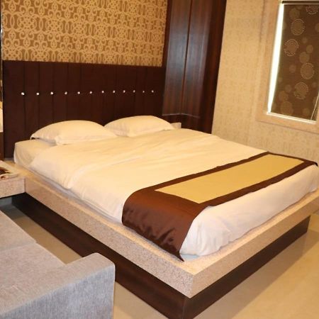 Hotel Angina Kolkata Ngoại thất bức ảnh